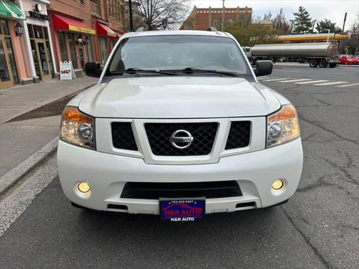 2013 Nissan Armada SV