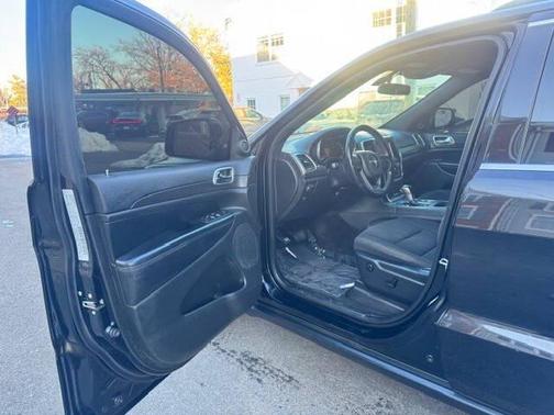 2018 Jeep Grand Cherokee Laredo E