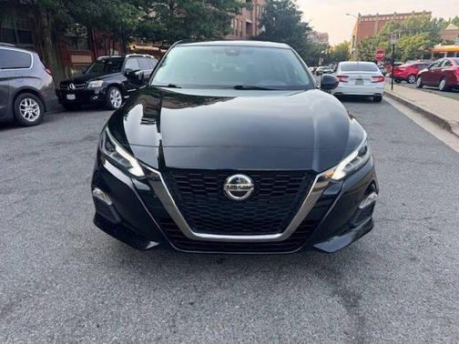 2020 Nissan Altima SR FWD