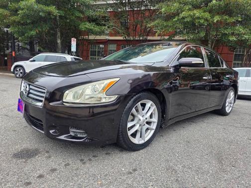2010 Nissan Maxima SV