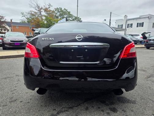 2010 Nissan Maxima SV