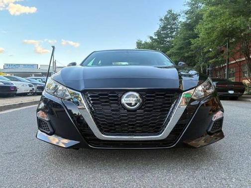 Super Black 2020 Nissan Altima S FWD