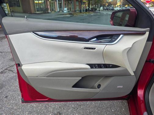 2014 Cadillac XTS Platinum