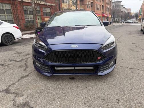 2017 Ford Focus ST 