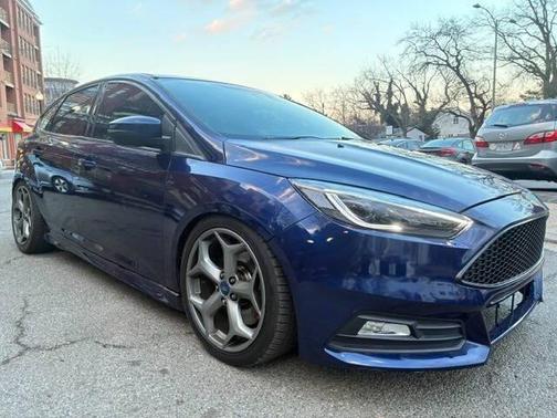 2017 Ford Focus ST 