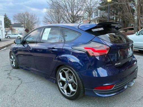 2017 Ford Focus ST 