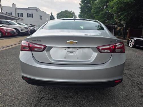 2021 Chevrolet Malibu FWD LT