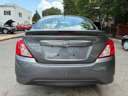 2019 Nissan Versa 1.6 S+