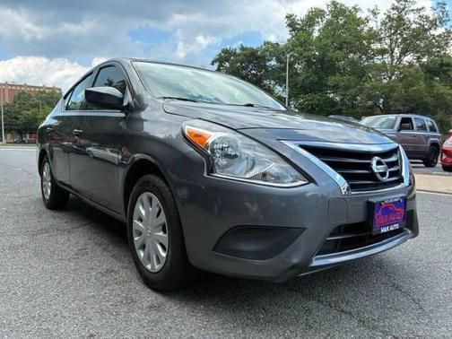 2019 Nissan Versa 1.6 S+