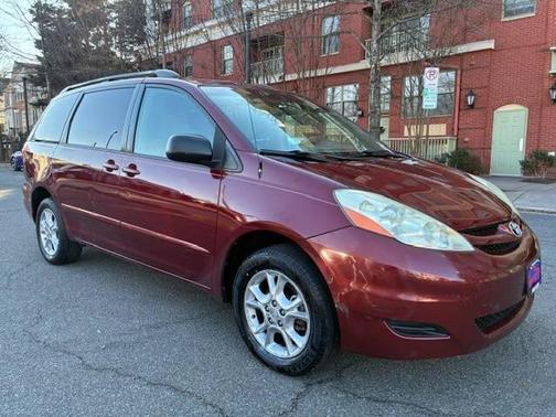 2006 Toyota Sienna LE