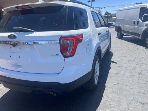 2016 Ford Explorer Base