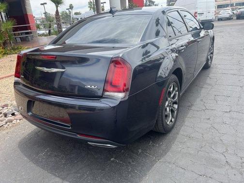 2018 Chrysler 300 S