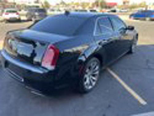 2018 Chrysler 300 Touring