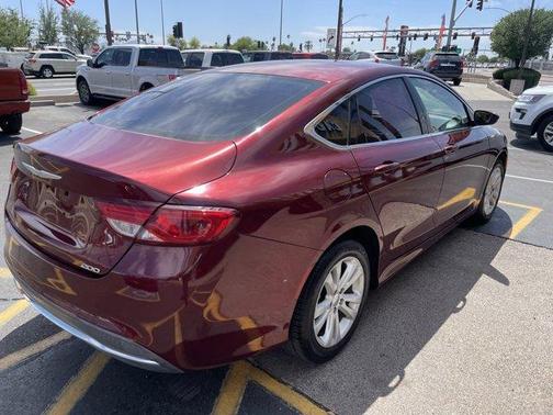2016 Chrysler 200 Limited