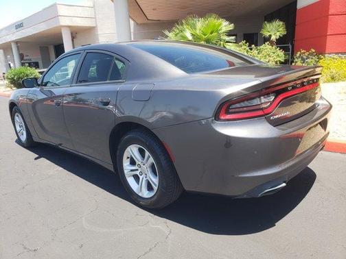 2016 Dodge Charger SE