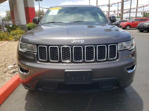 2017 Jeep Grand Cherokee Laredo