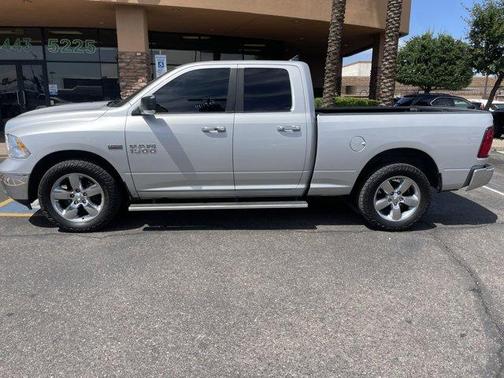 2016 RAM 1500 SLT