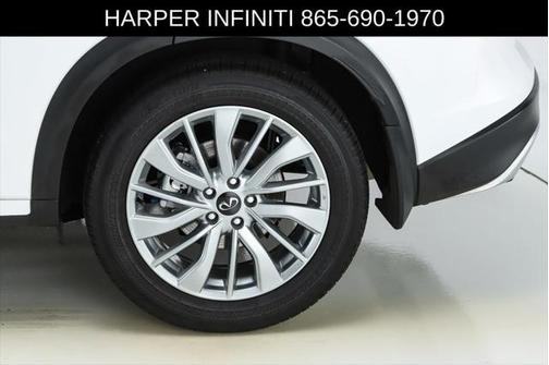 2024 INFINITI QX50 LUXE