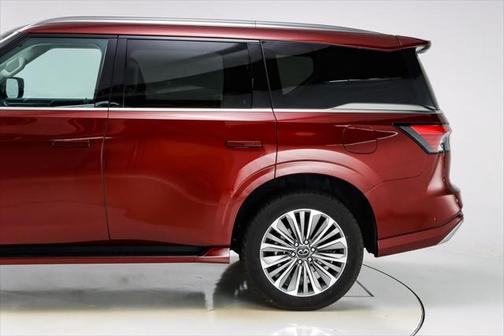 2025 INFINITI QX80 SENSORY AWD