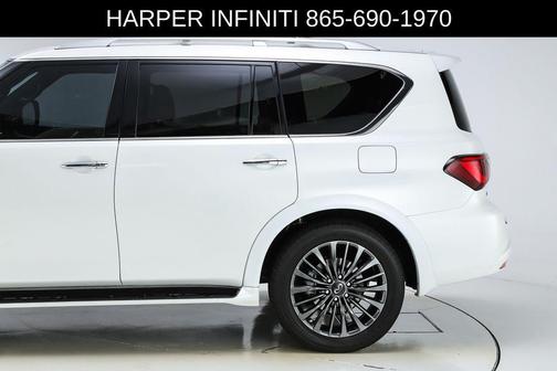 2024 INFINITI QX80 SENSORY AWD
