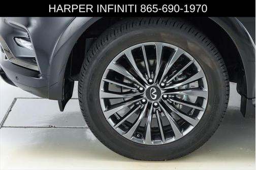 2024 INFINITI QX80 SENSORY AWD