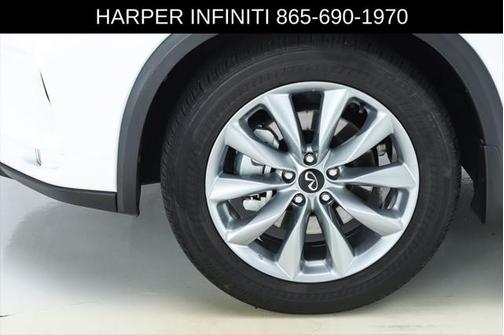 2022 INFINITI QX50 LUXE