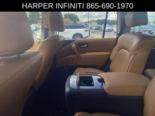 2017 INFINITI QX80 Signature Edition