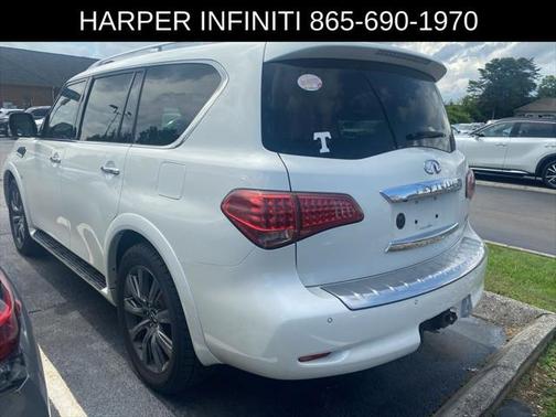 2017 INFINITI QX80 Signature Edition