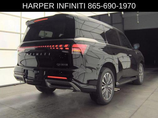 2025 INFINITI QX80 Luxe
