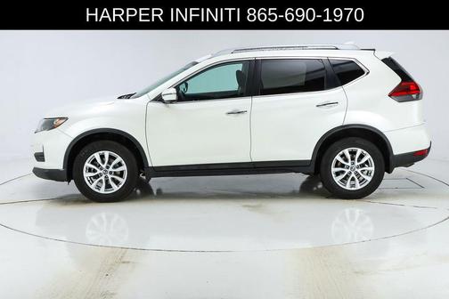 Pearl White 2017 Nissan Rogue SV