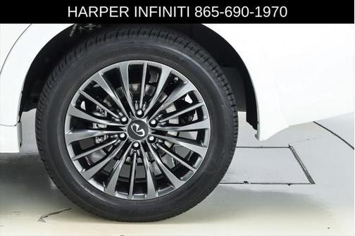 2024 INFINITI QX80 SENSORY AWD