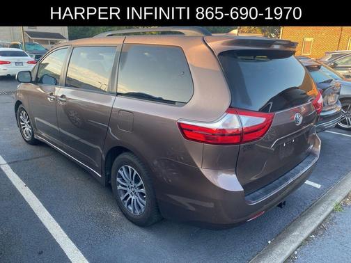 2018 Toyota Sienna XLE Premium