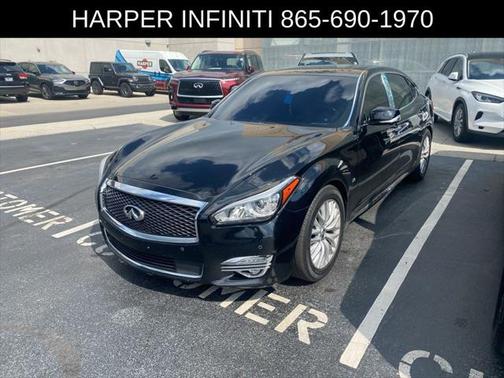 2015 INFINITI Q70L 5.6