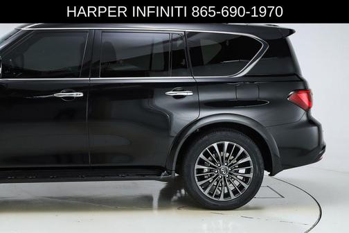 2024 INFINITI QX80 SENSORY AWD
