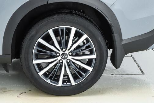 2025 INFINITI QX60 SENSORY