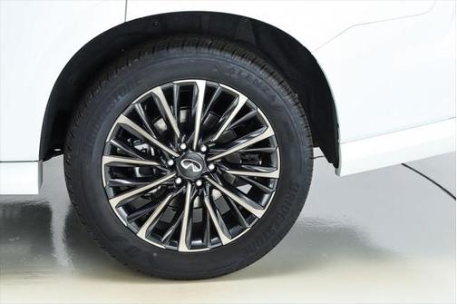 2025 INFINITI QX80 AUTOGRAPH AWD