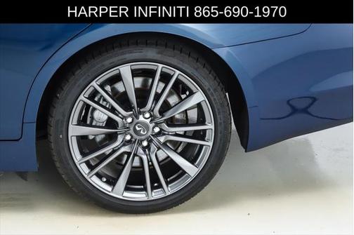 2016 INFINITI Q50 3.0t RED SPORT 400
