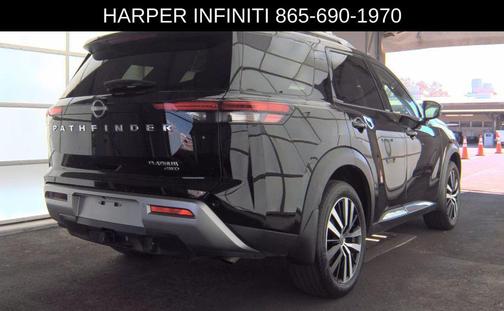 2023 Nissan Pathfinder Platinum 4WD