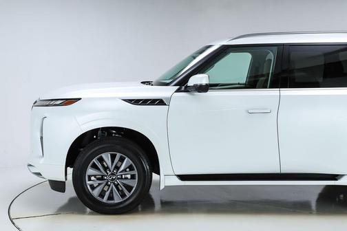 2026 INFINITI QX80 PURE AWD