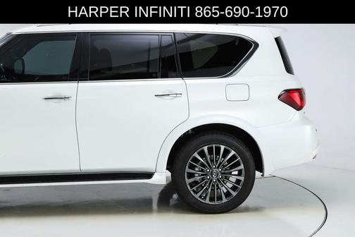 2024 INFINITI QX80 SENSORY AWD