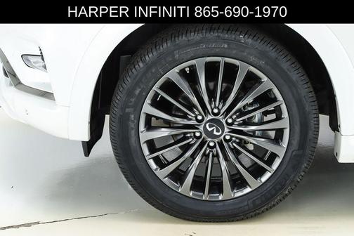 2024 INFINITI QX80 SENSORY AWD