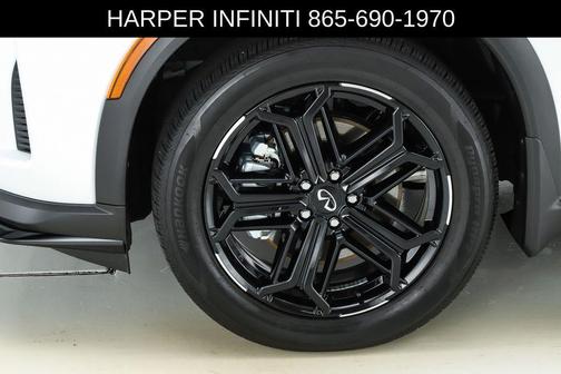 Radiant White/Black Obsidian 2026 INFINITI QX60 SPORT AWD