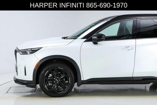 Radiant White/Black Obsidian 2026 INFINITI QX60 SPORT AWD
