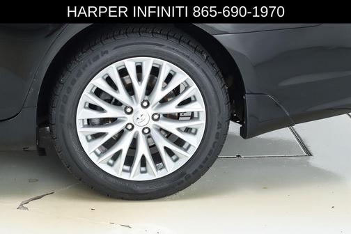 2015 INFINITI Q70L 5.6X
