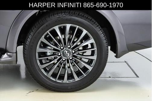 2024 INFINITI QX80 SENSORY AWD
