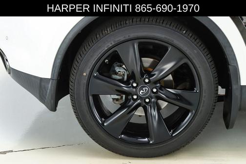 2015 INFINITI QX70 Base