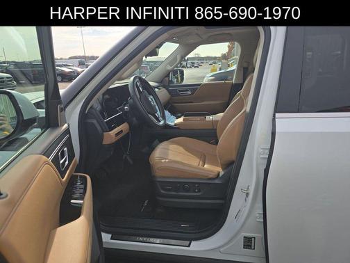 2025 INFINITI QX80 SENSORY AWD