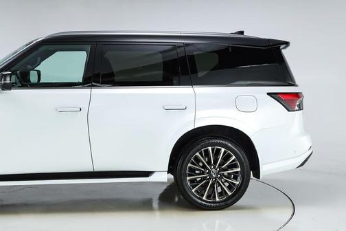 Radiant White/Black Obsidian 2026 INFINITI QX80 AUTOGRAPH AWD