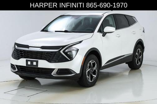 Snow White Pearl 2023 Kia Sportage LX