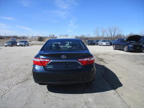 2016 Toyota Camry XLE